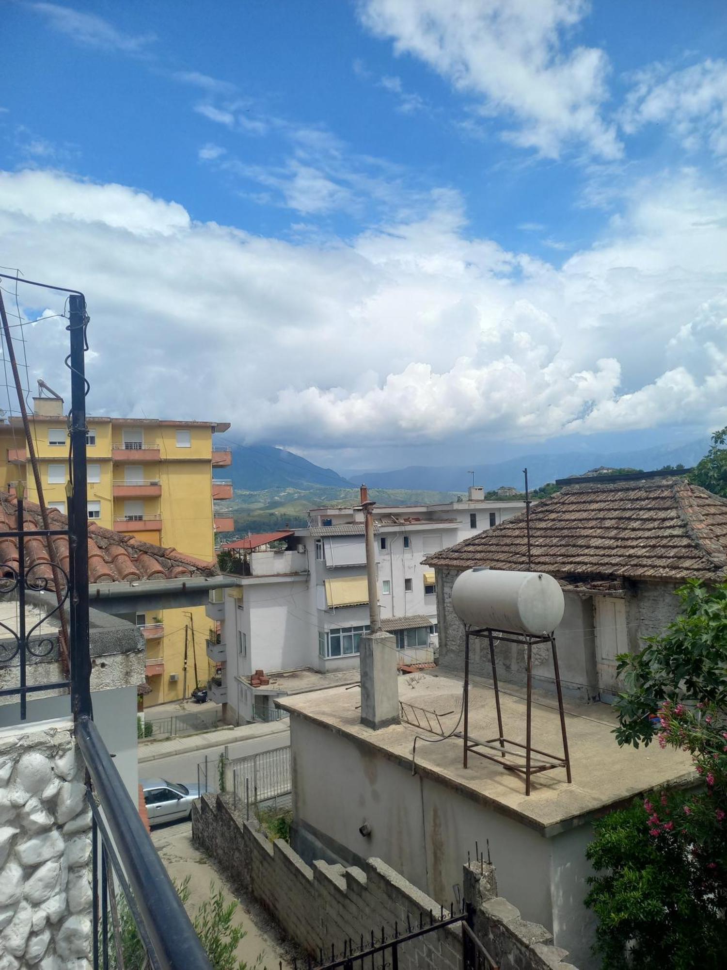 Aleko Guest House Gjirokastra Zewnętrze zdjęcie